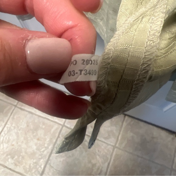 Tommy Bahama Vtg inspired green silk button up - Picture 8 of 8
